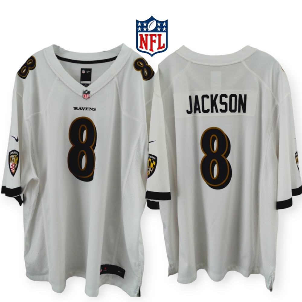 NFL Players on Field Nike Men's 3XL Baltimore Ravens - Lamar Jackson #8